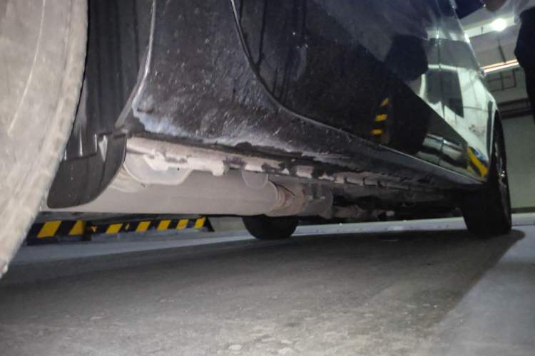 Used Buick GL8 2021 Land Cruiser Executive Class 652T Comfort Model Chassis Rear Right
