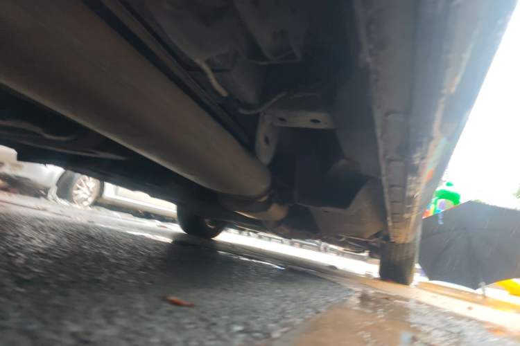 Used Buick GL8 2021 Land Cruiser Executive Class 652T Smart Luxury Model Chassis Rear Right