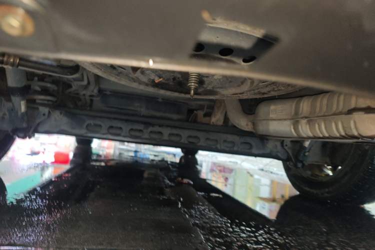 Used Buick GL8 2021 Land Cruiser Executive Class 652T Comfort Model Chassis Rear