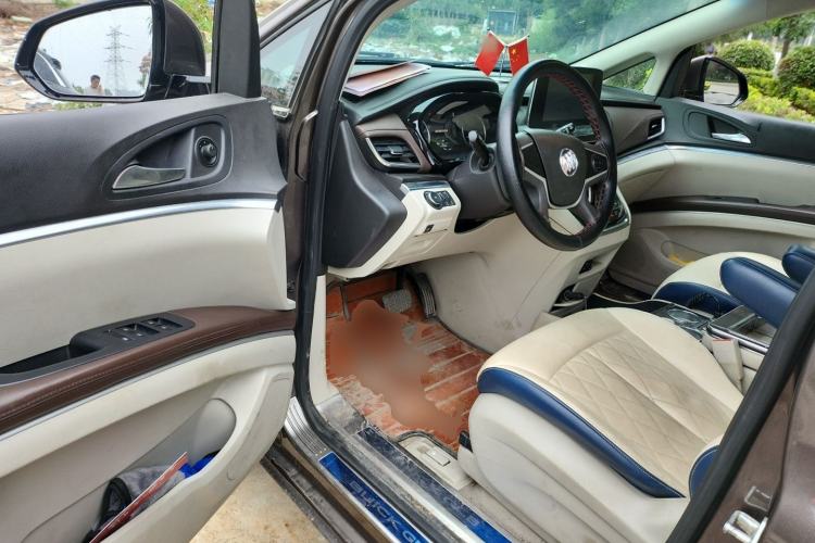Used Buick GL8 2021 Land Cruiser Executive Class 652T Comfort Model Driver Seat