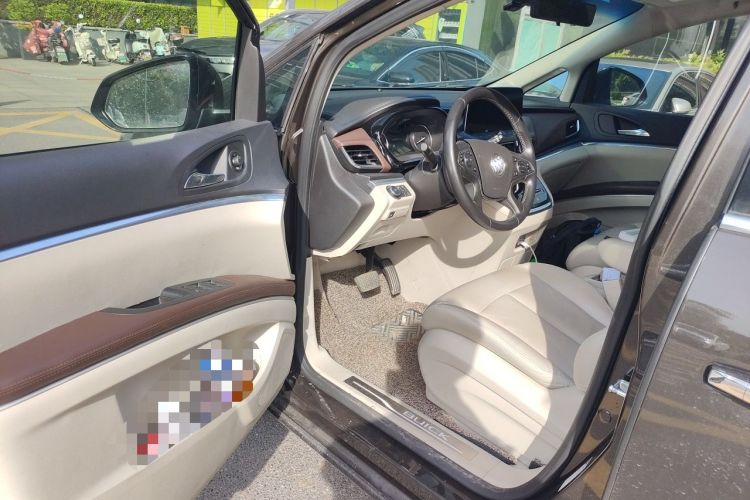 Used Buick GL8 2021 Land Cruiser Executive 652T Premium Model Driver Seat