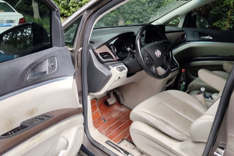 Used Buick GL8 2021 Land Cruiser Executive 652T Premium Model Driver Seat