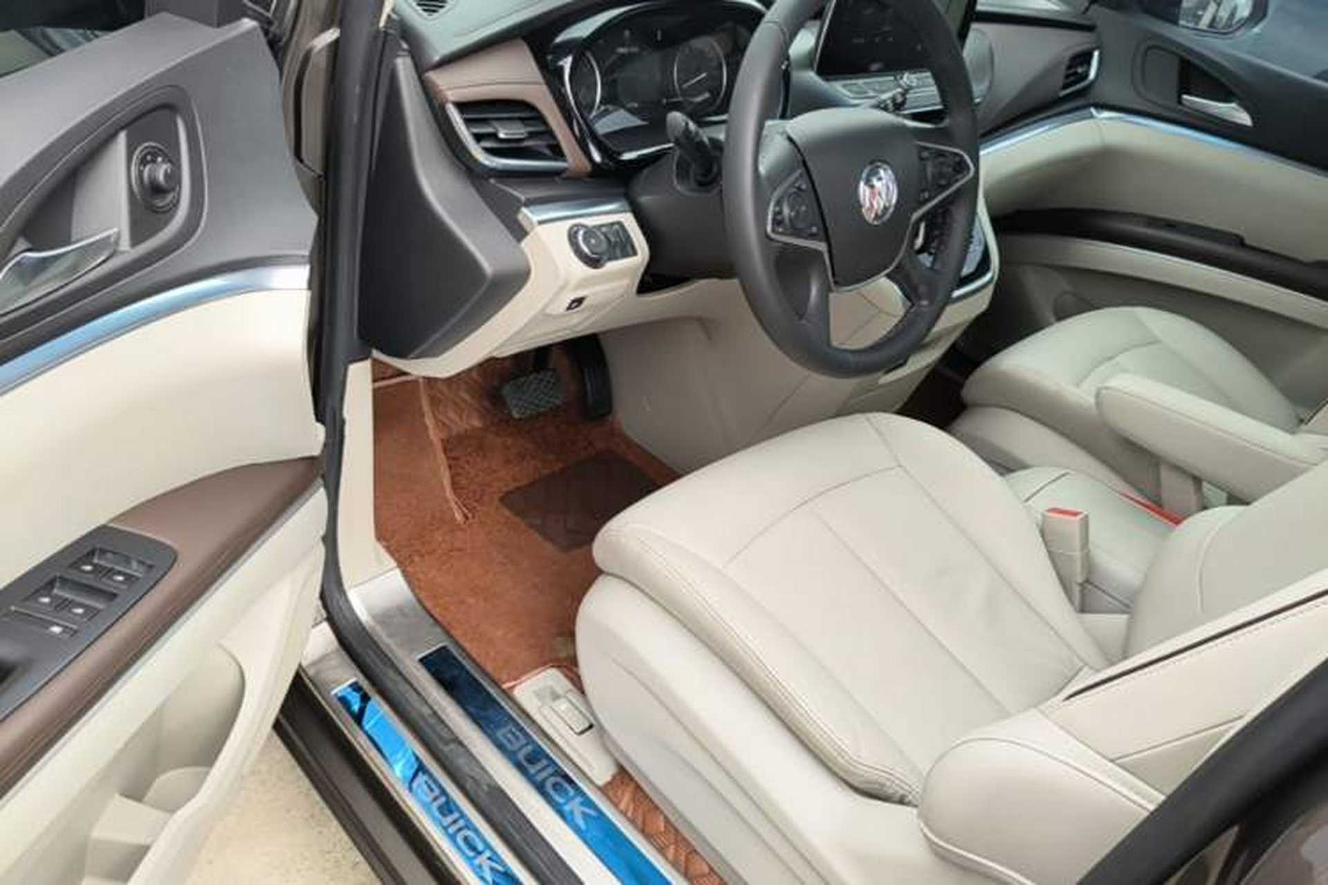 Used Buick GL8 2021 Land Cruiser Executive Class 652T Luxury Model Driver Seat