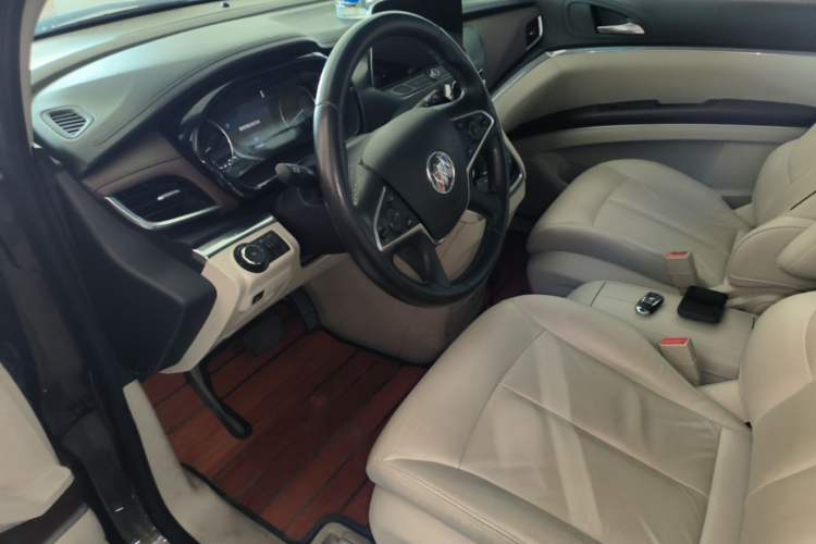 Used Buick GL8 2021 Land Cruiser Executive Class 652T Luxury Model Driver Seat