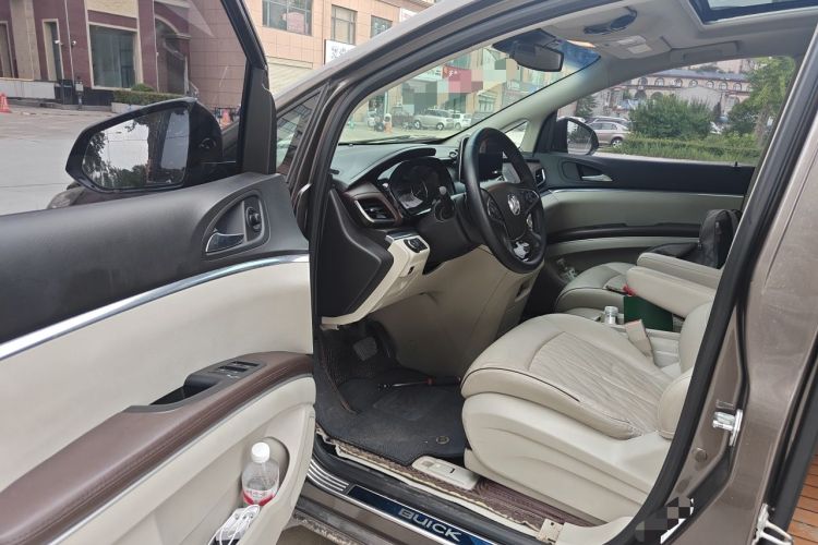 Used Buick GL8 2021 Land Cruiser Executive Class 652T Luxury Model Driver Seat