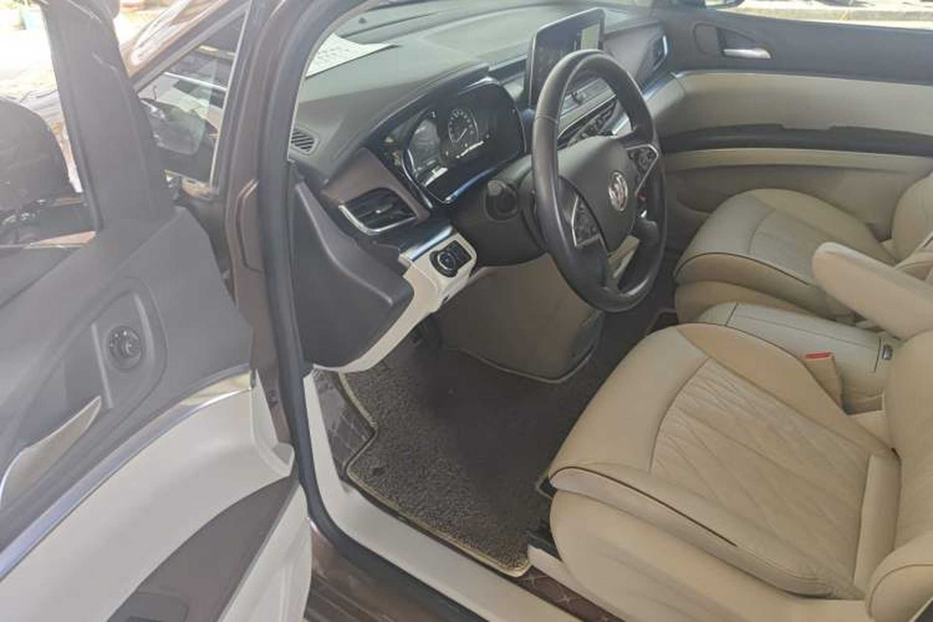 Used Buick GL8 2021 Land Cruiser Executive Class 652T Luxury Model Driver Seat