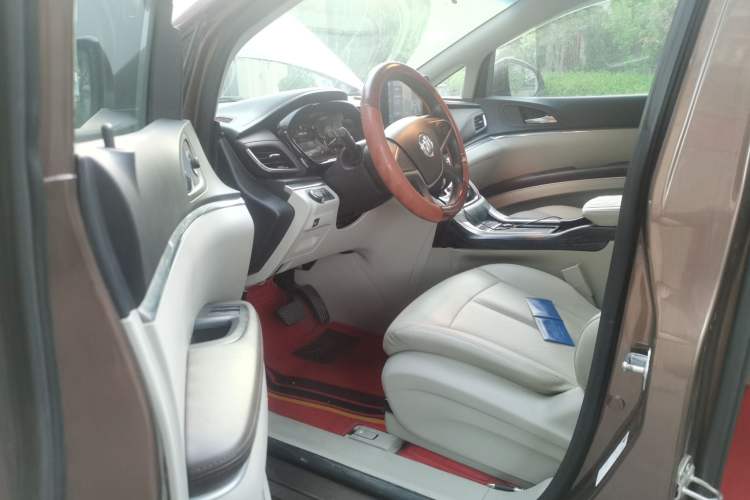 Used Buick GL8 2021 Land Cruiser Executive Class 652T Comfort Model Driver Seat