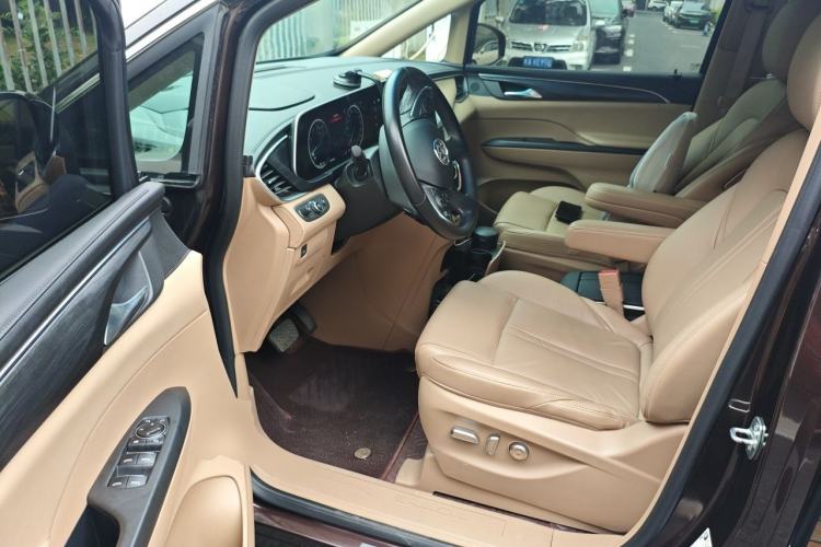 Used Buick GL8 2021 ES Land Cruiser 653T Luxury Edition Driver Seat