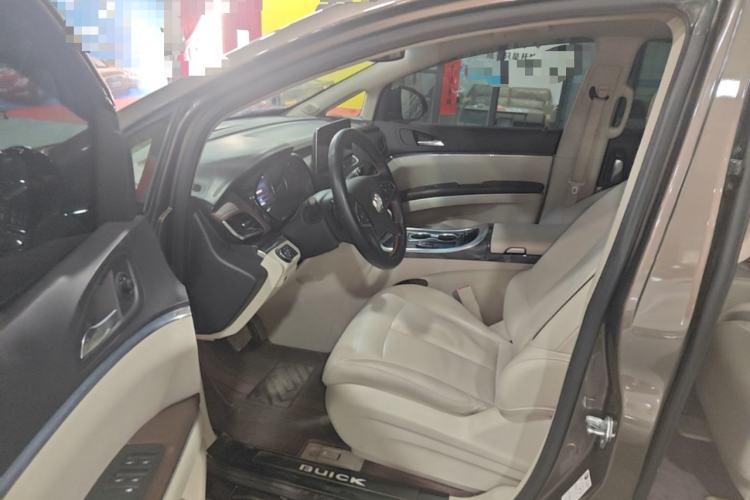 Used Buick GL8 2021 Land Cruiser Executive Class 652T Luxury Model Driver Seat