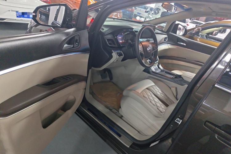 Used Buick GL8 2021 Land Cruiser Executive Class 652T Comfort Model Driver Seat
