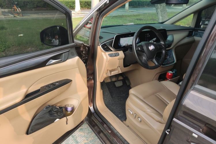 Used Buick GL8 2021 ES Land Cruiser 653T Luxury Edition Driver Seat