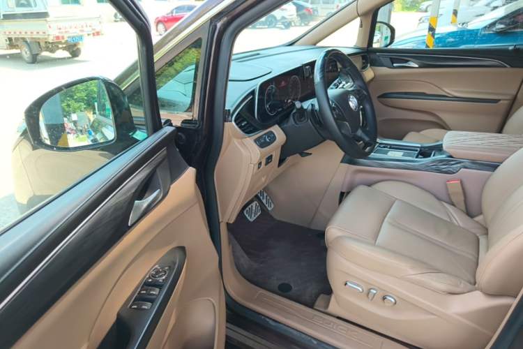 Used Buick GL8 2021 ES Land Cruiser 653T Luxury Edition Driver Seat