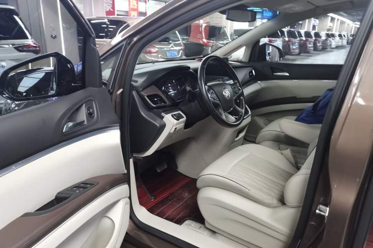 Used Buick GL8 2021 Land Cruiser Executive Class 652T Luxury Model Driver Seat