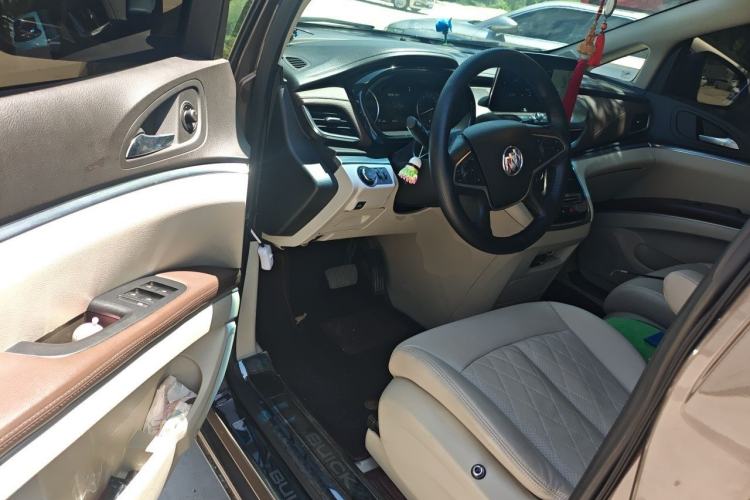 Used Buick GL8 2021 Land Cruiser Executive Class 652T Luxury Model Driver Seat