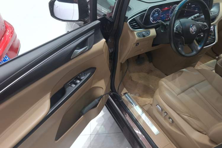 Used Buick GL8 2021 ES Land Cruiser 653T Flagship Model Driver Seat