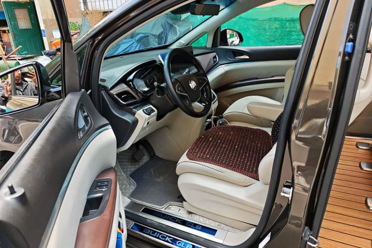 Used Buick GL8 2021 Land Cruiser Executive Class 652T Smart Luxury Model Driver Seat