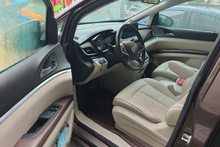 Used Buick GL8 2021 Land Cruiser Executive Class 652T Smart Luxury Model Driver Seat