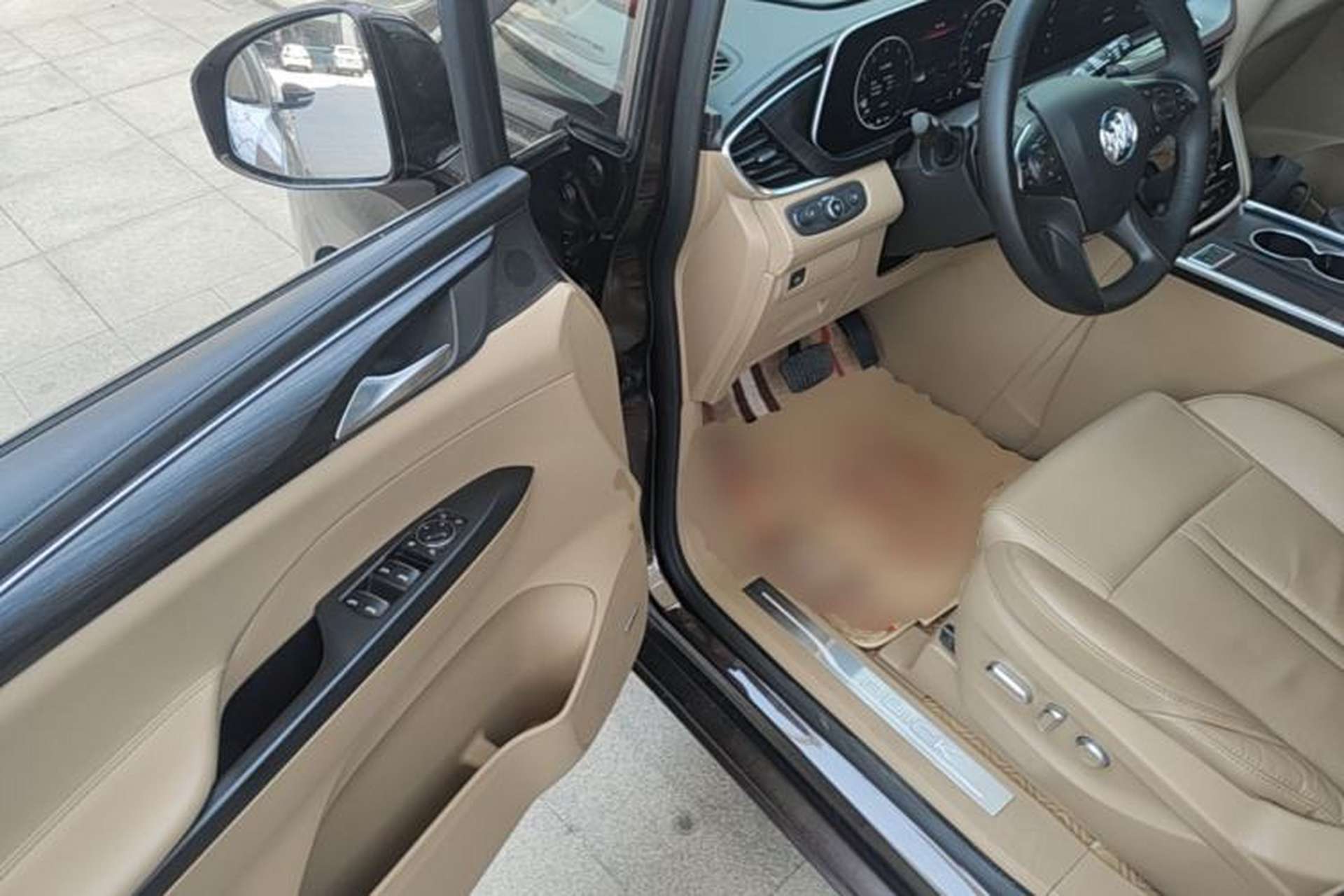 Used Buick GL8 2021 ES Land Cruiser 653T Flagship Model Driver Seat