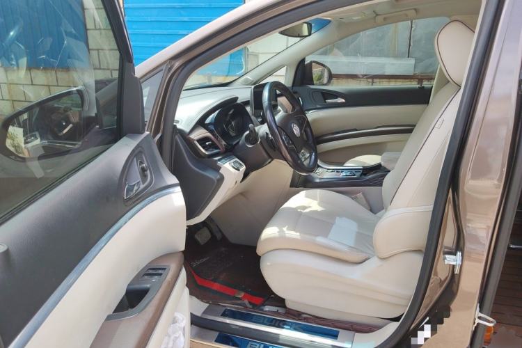 Used Buick GL8 2021 Land Cruiser Executive Class 652T Luxury Model Driver Seat