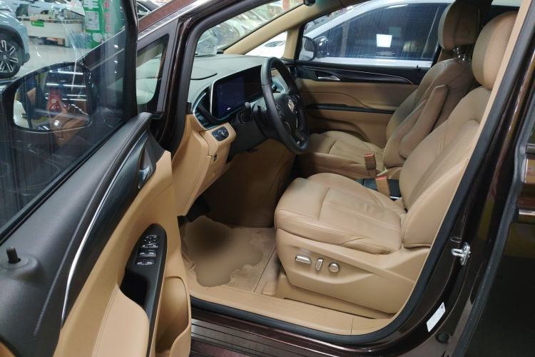 Used Buick GL8 2021 ES Landtrek 653T Luxury Model Driver Seat