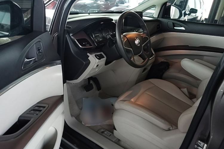Used Buick GL8 2021 Land Cruiser Executive Class 652T Comfort Model Driver Seat