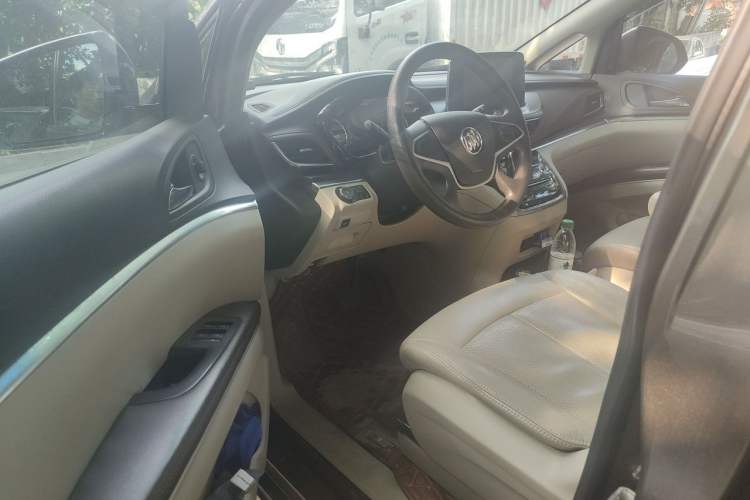 Used Buick GL8 2021 Land Cruiser Executive Class 652T Comfort Model Driver Seat