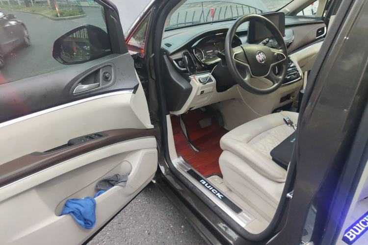 Used Buick GL8 2021 Land Cruiser Executive Class 652T Comfort Model Driver Seat