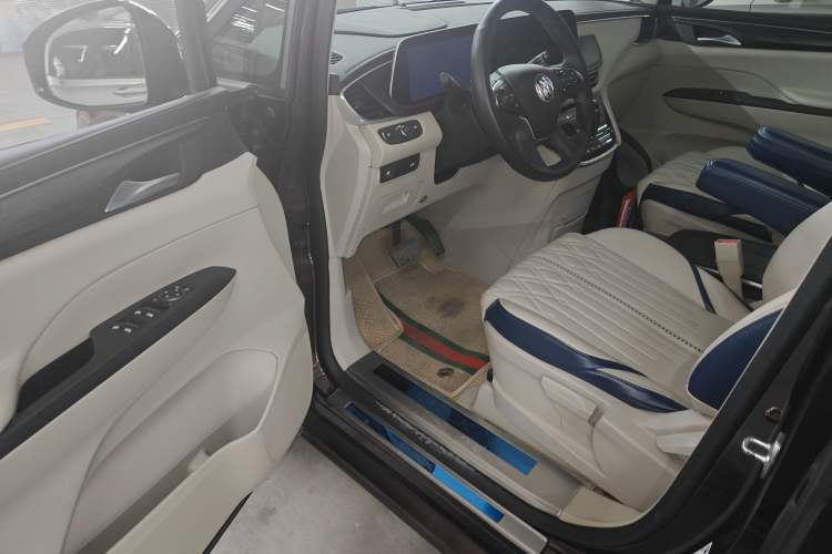 Used Buick GL8 2021 ES Landtrek 653T Comfort Edition Driver Seat