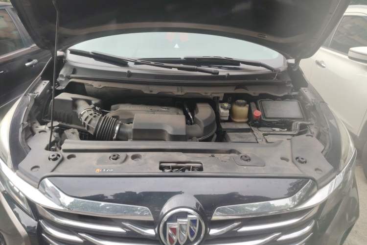 Used Buick GL8 2021 Land Cruiser Executive Class 652T Comfort Model Engine Bay