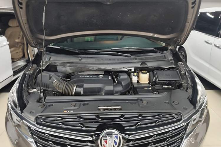 Used Buick GL8 2021 Land Cruiser Executive Class 652T Luxury Model Engine Bay