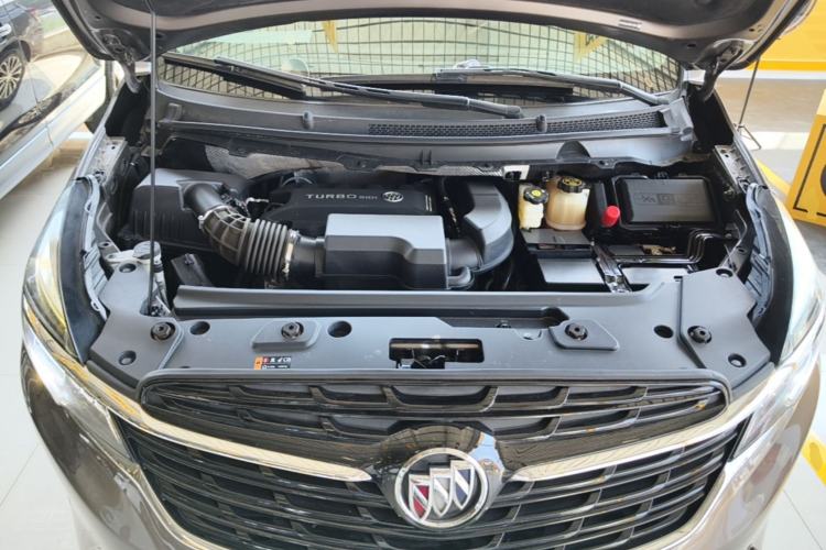 Used Buick GL8 2021 Land Cruiser Executive Class 652T Comfort Model Engine Bay