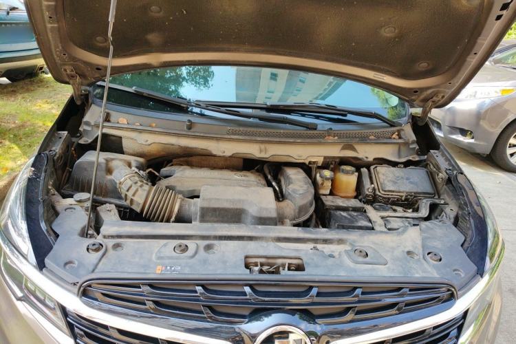 Used Buick GL8 2021 Land Cruiser Executive Class 652T Comfort Model Engine Bay