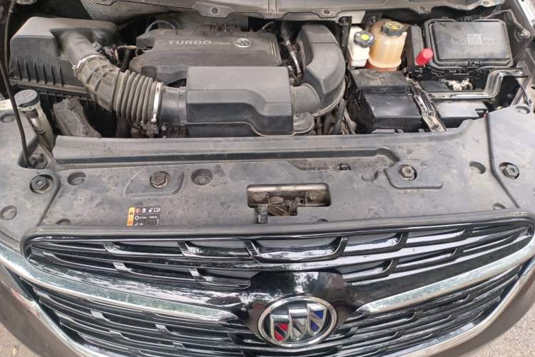 Used Buick GL8 2021 Land Cruiser Executive Class 652T Luxury Model Engine Bay