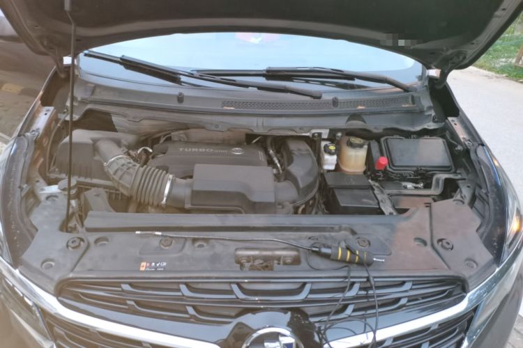 Used Buick GL8 2021 Land Cruiser Executive Class 652T Luxury Model Engine Bay