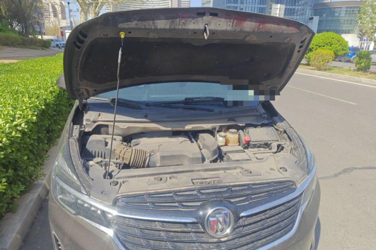 Used Buick GL8 2021 Land Cruiser Executive Class 652T Luxury Model Engine Bay