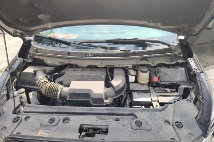 Used Buick GL8 2021 Land Cruiser Executive Class 652T Luxury Model Engine Bay