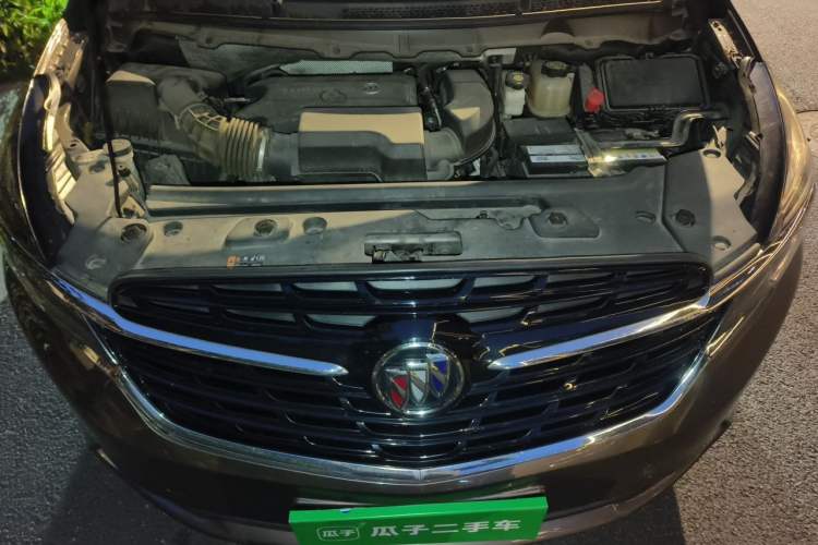 Used Buick GL8 2021 Land Cruiser Executive Class 652T Luxury Model Engine Bay