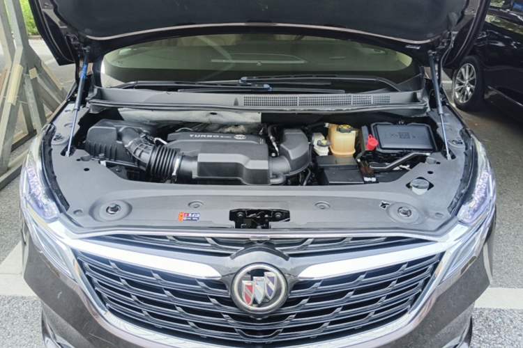 Used Buick GL8 2021 ES Landtrek 653T Luxury Model Engine Bay