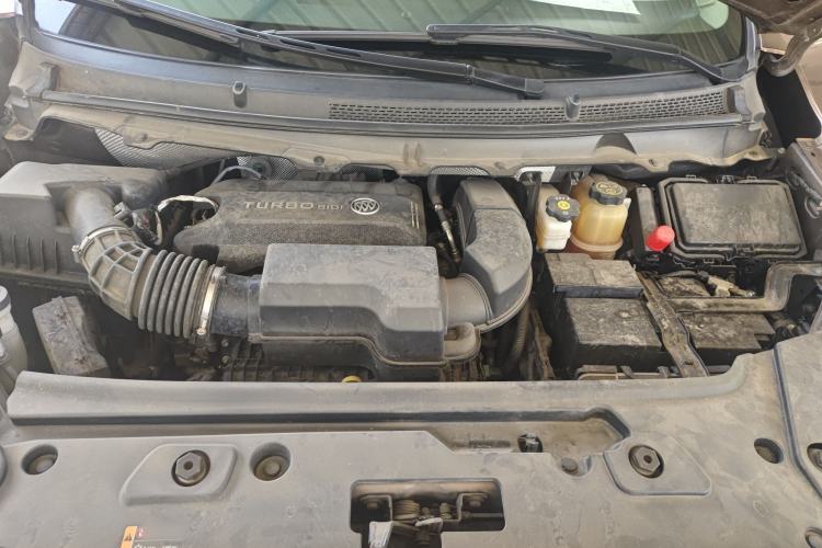 Used Buick GL8 2021 Land Cruiser Executive Class 652T Luxury Model Engine Bay