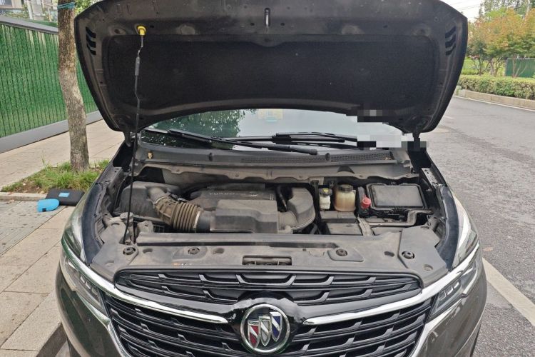 Used Buick GL8 2021 Land Cruiser Executive Class 652T Luxury Model Engine Bay