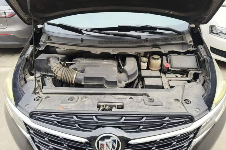 Used Buick GL8 2021 Land Cruiser Executive Class 652T Luxury Model Engine Bay