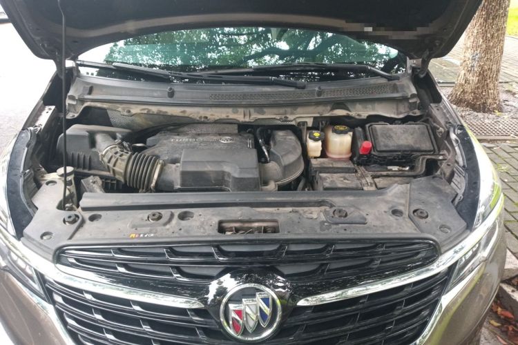 Used Buick GL8 2021 Land Cruiser Executive Class 652T Luxury Model Engine Bay
