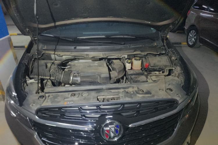 Used Buick GL8 2021 Land Cruiser Executive Class 652T Comfort Model Engine Bay