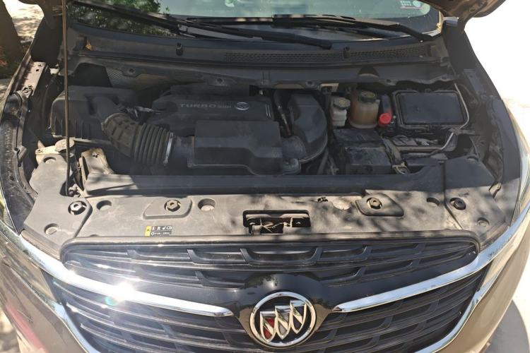 Used Buick GL8 2021 Land Cruiser Executive Class 652T Luxury Model Engine Bay