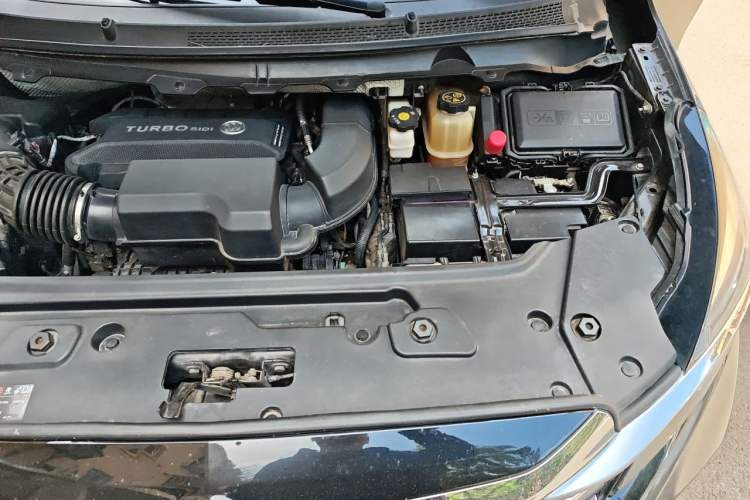 Used Buick GL8 2021 Land Cruiser Executive Class 652T Smart Luxury Model Engine Bay Left