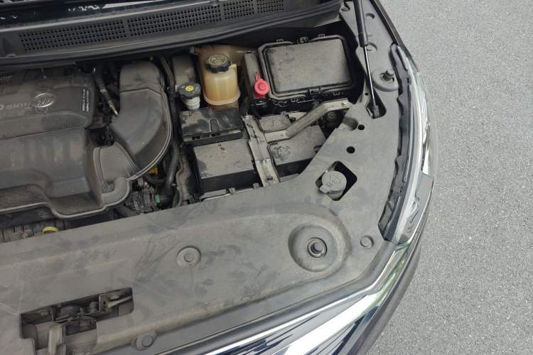 Used Buick GL8 2021 ES Landtrek 653T Comfort Edition Engine Bay Left