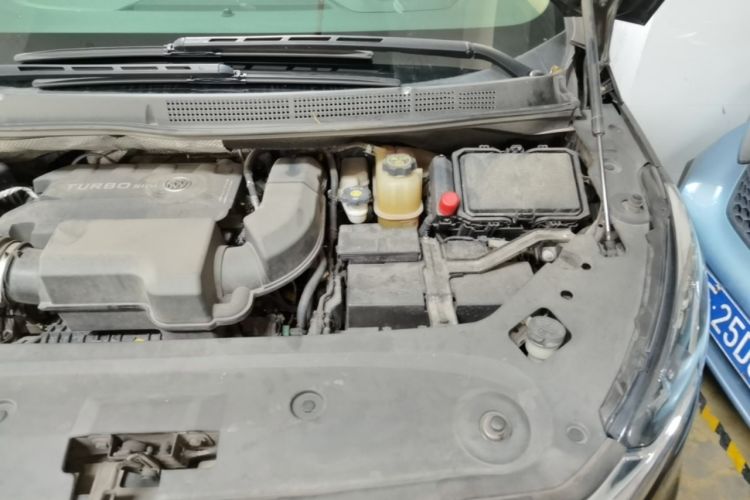Used Buick GL8 2021 ES Landtrek 653T Comfort Edition Engine Bay Left