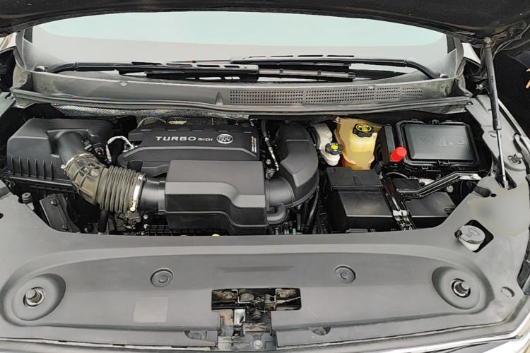 Used Buick GL8 2021 ES Landtrek 653T Luxury Model Engine Bay