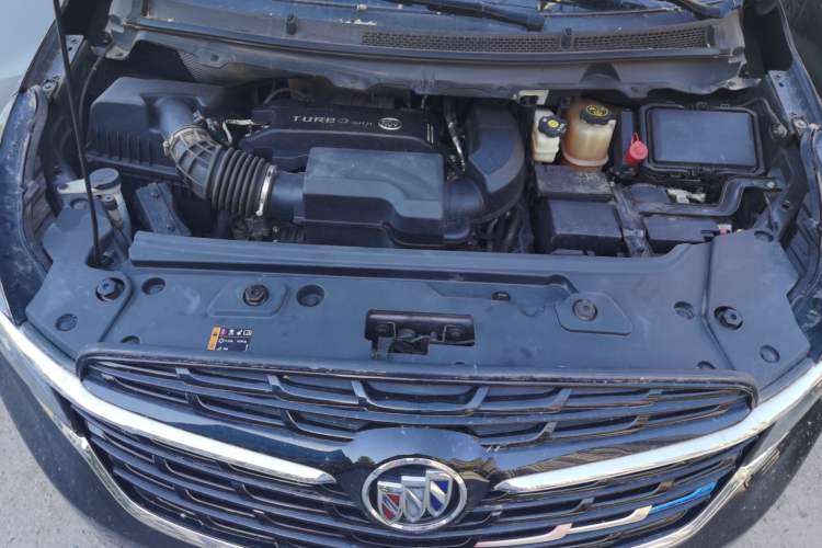 Used Buick GL8 2021 Land Cruiser Executive Class 652T Luxury Model Engine Bay