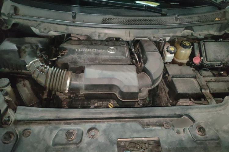 Used Buick GL8 2021 Land Cruiser Executive Class 652T Luxury Model Engine Bay